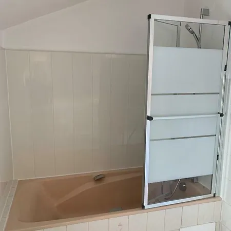 Apartment Les Pieds Dans L'eau Acces Direct A La ! *
