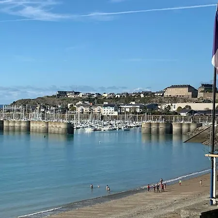 Les Pieds Dans L'eau Accès Direct à La ! Appartement