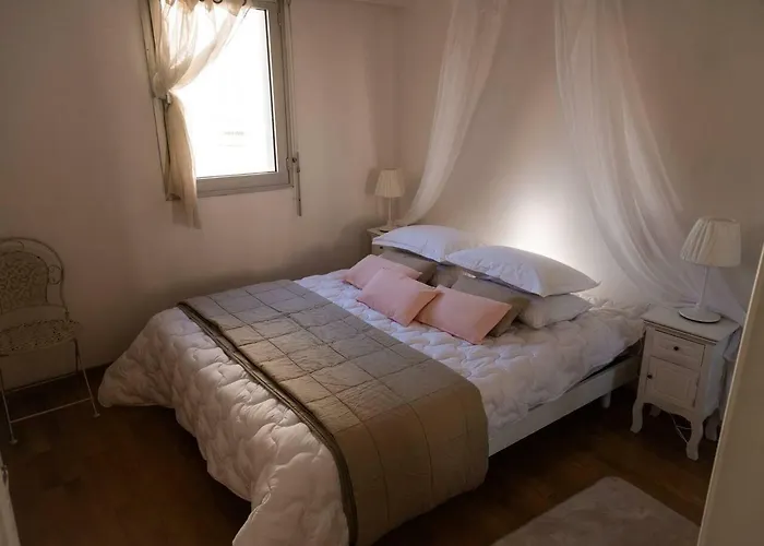 Les Pieds Dans L'eau Acces Direct A La ! Apartment Granville