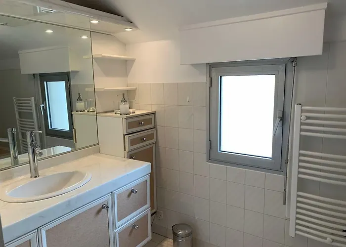 Apartment Les Pieds Dans L'eau Acces Direct A La ! *