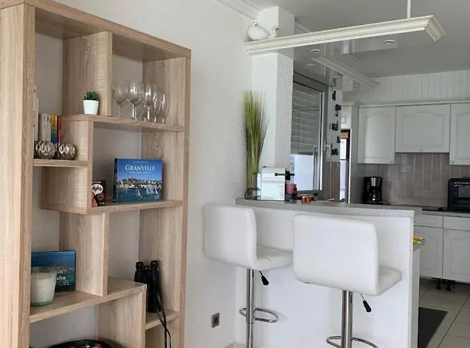 Les Pieds Dans L'eau Accès Direct à La !