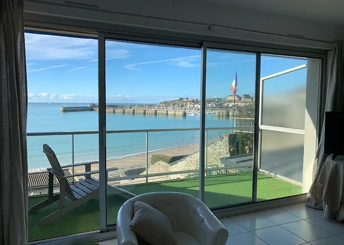 Les Pieds Dans L'eau Acces Direct A La ! Apartment